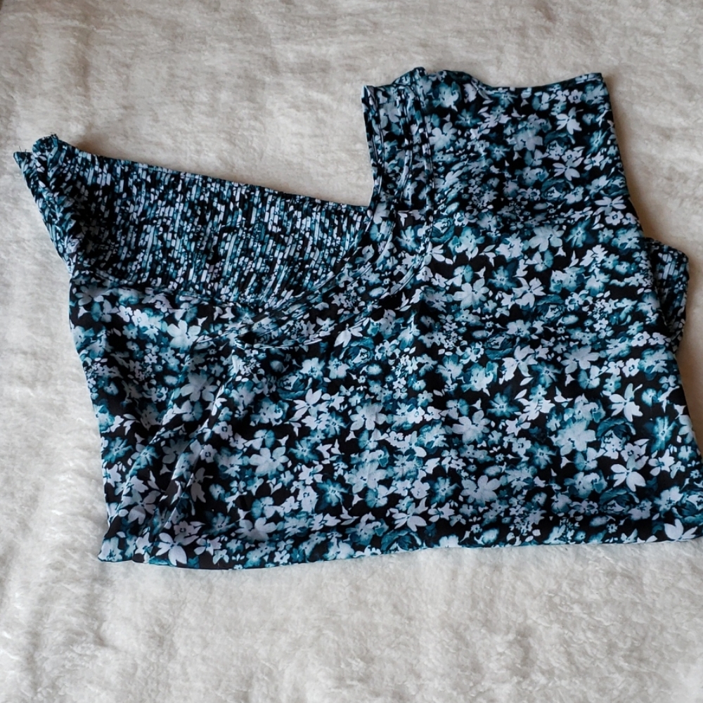 Torrid Top - Picture 8 of 8